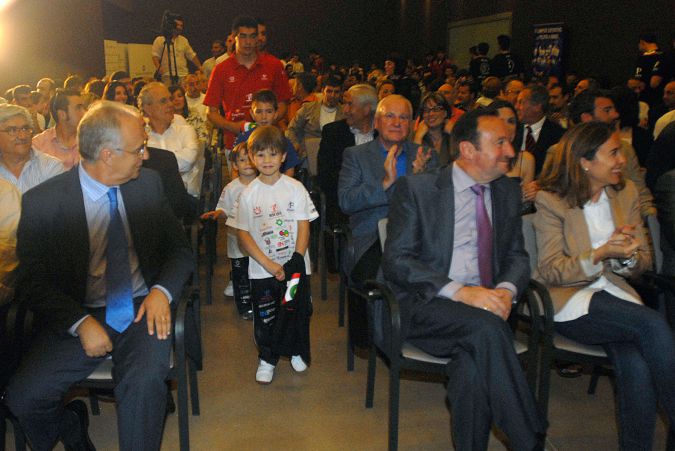 Fin de temporada del Centro Titn III-12